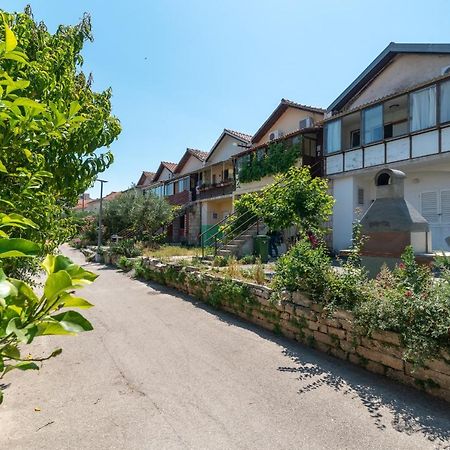 Studio Apartman Duje Трогир Экстерьер фото