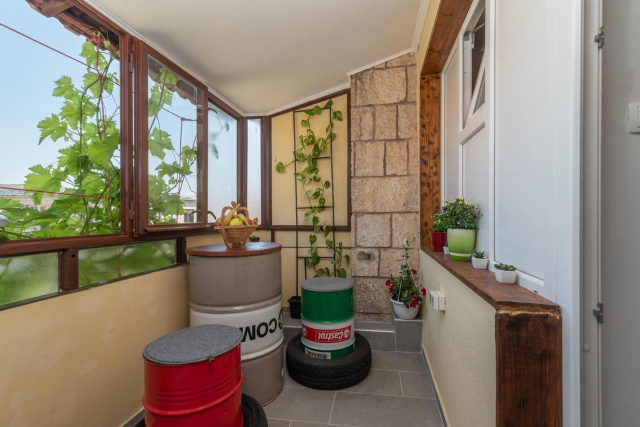 Studio Apartman Duje Трогир Экстерьер фото
