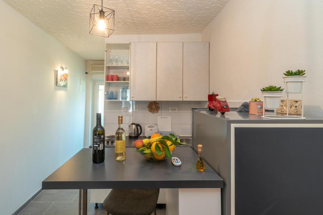 Studio Apartman Duje Трогир Экстерьер фото